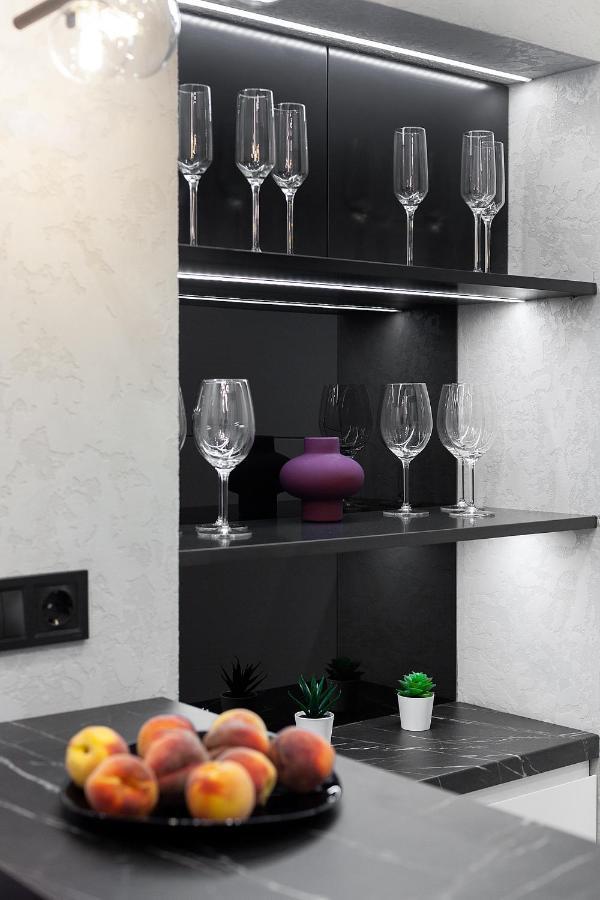 Lovely Apartment On Drahomanova Street Λβιβ Εξωτερικό φωτογραφία