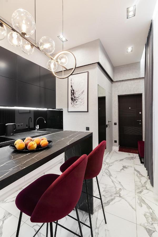 Lovely Apartment On Drahomanova Street Λβιβ Εξωτερικό φωτογραφία