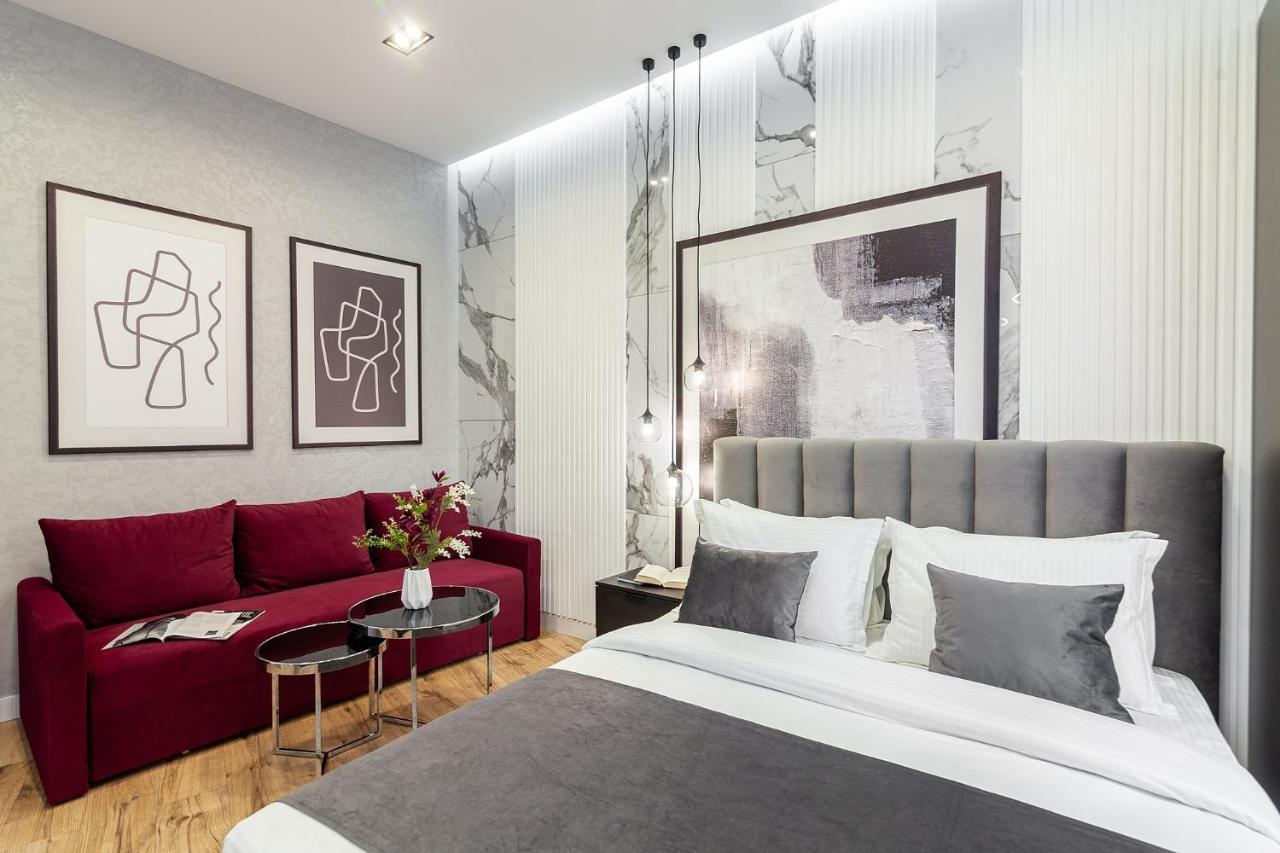 Lovely Apartment On Drahomanova Street Λβιβ Εξωτερικό φωτογραφία