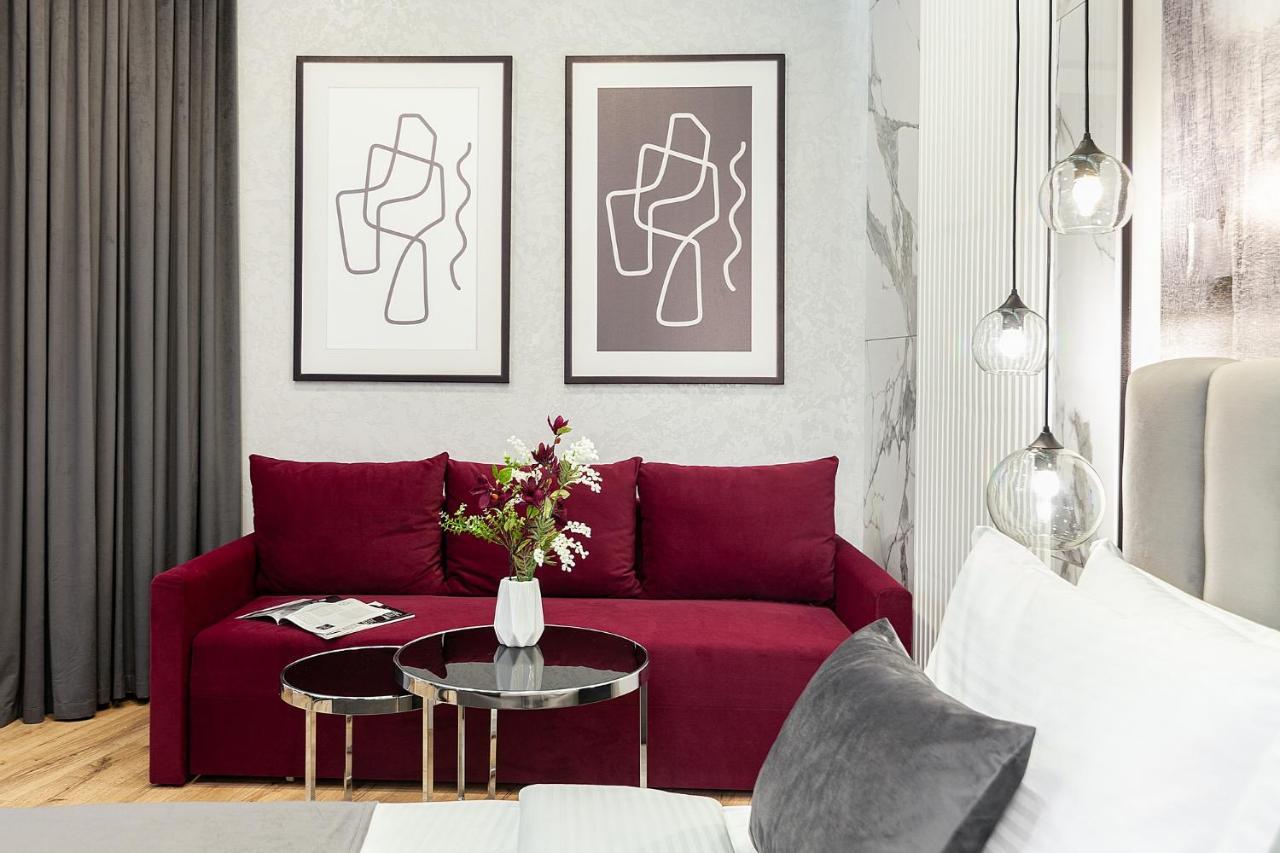 Lovely Apartment On Drahomanova Street Λβιβ Εξωτερικό φωτογραφία
